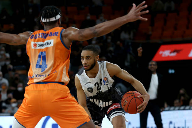 脚上却明显 脚上却明显