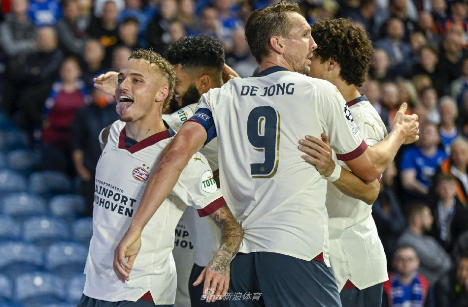 横扫对手 横扫对手